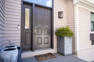 987 Hill St, Cincinnati, OH 45202 - Photo 1
