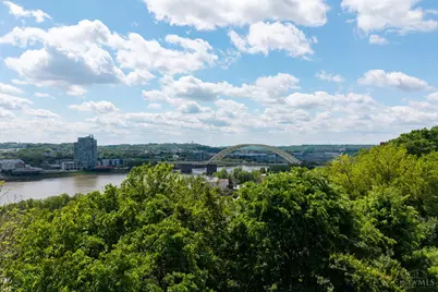 987 Hill Street, Cincinnati, OH 45202 - Photo 2