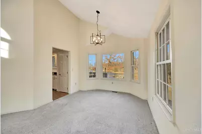 104 Waynoka Drive, Franklin Township, OH 45171 - Photo 12