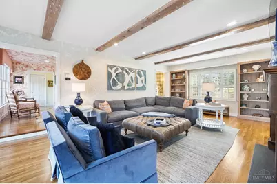 8340 Arapaho Lane, Indian Hill, OH 45243 - Photo 18