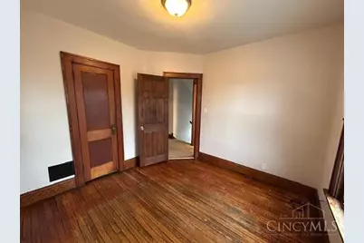 4546 Leo Street, Cincinnati, OH 45217 - Photo 10