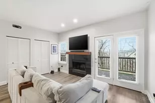 933 Auburnview Dr, Cincinnati, OH 45206 - Photo 6