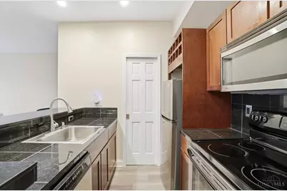 933 Auburnview Drive, Cincinnati, OH 45206 - Photo 8