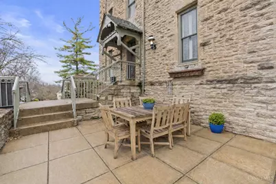 673 Windings Lane #2, Cincinnati, OH 45220 - Photo 6