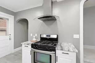 1352 Westminster Dr, Cincinnati, OH 45229 - Photo 12