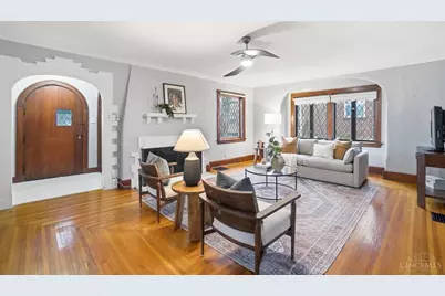 1352 Westminster Drive, Cincinnati, OH 45229 - Photo 4