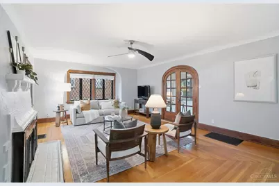 1352 Westminster Drive, Cincinnati, OH 45229 - Photo 6