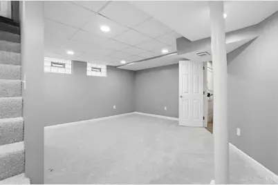 1352 Westminster Drive, Cincinnati, OH 45229 - Photo 32