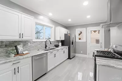 1352 Westminster Drive, Cincinnati, OH 45229 - Photo 10