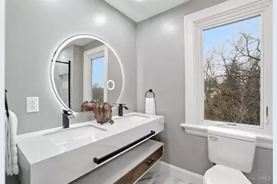 1352 Westminster Drive, Cincinnati, OH 45229 - Photo 24