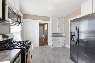 6867 Hurd Ave, Columbia Township, OH 45227 - Photo 16