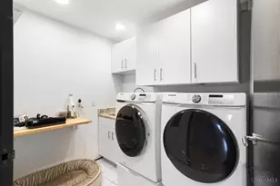 2801 Erie Ave, Cincinnati, OH 45208 - Photo 28