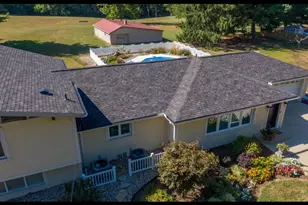 817 Locust Corner Rd, Pierce Township, OH 45245 - Photo 2