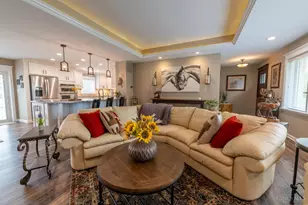 817 Locust Corner Rd, Pierce Township, OH 45245 - Photo 6