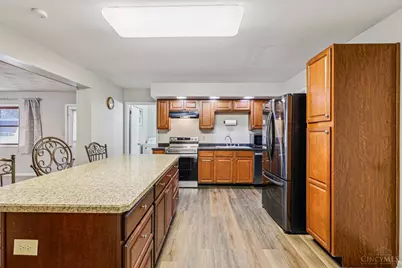 490 W Market Street, Springboro, OH 45066 - Photo 18