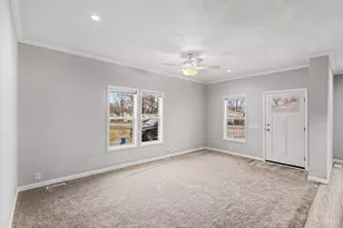 715 Walnut St, Franklin Township, OH 45120 - Photo 2