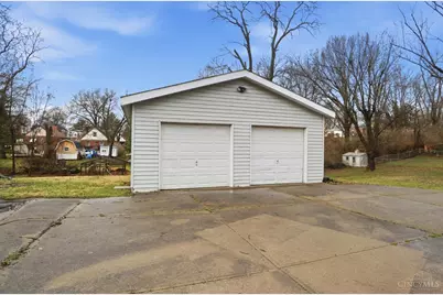 3935 Carrie Avenue, Cheviot, OH 45211 - Photo 44