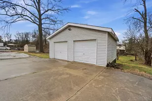 3935 Carrie Ave, Cheviot, OH 45211 - Photo 42