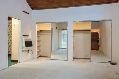 8877 Wuest Road, Colerain Township, OH 45251 - Photo 20