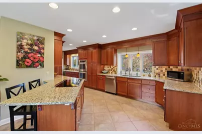 852 Finney Trail, Springfield Township, OH 45224 - Photo 10