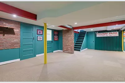 26 W Mills Avenue, Wyoming, OH 45215 - Photo 26