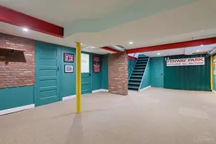 26 W Mills Ave, Wyoming, OH 45215 - Photo 26