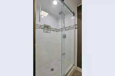 26 W Mills Avenue, Wyoming, OH 45215 - Photo 32