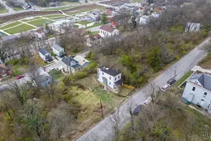 1637 Waverly Ave, Cincinnati, OH 45214 - Photo 1