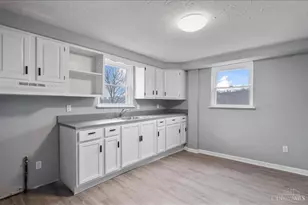 1637 Waverly Ave, Cincinnati, OH 45214 - Photo 8