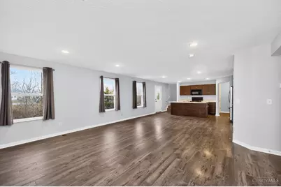 2150 Pine Valley Drive, Hamilton, OH 45013 - Photo 8