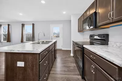 2150 Pine Valley Drive, Hamilton, OH 45013 - Photo 12