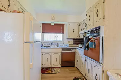 6045 Tahiti Drive, Cincinnati, OH 45224 - Photo 12