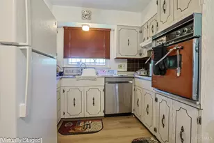 6045 Tahiti Dr, Cincinnati, OH 45224 - Photo 12