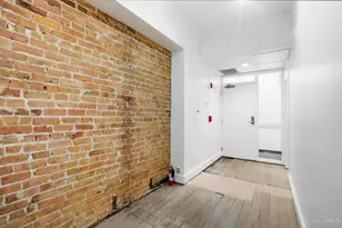 1210 Sycamore St, Cincinnati, OH 45202 - Photo 4