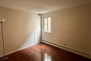 4901 Chalet Dr, Saint Bernard, OH 45217 - Photo 4