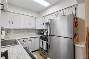 134 W Crest Dr, Reading, OH 45215 - Photo 16