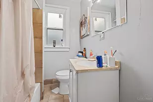 3835 Vine St, Cincinnati, OH 45217 - Photo 12