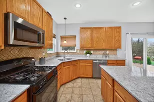 7497 Burton Dr, Liberty Township, OH 45044 - Photo 8