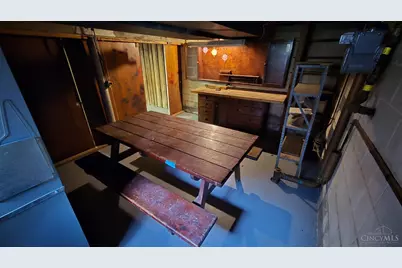 8468 Plainfield Road, Deer Park, OH 45236 - Photo 20