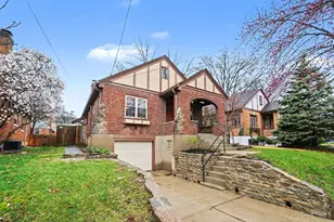 3319 De Forest Dr, Cincinnati, OH 45209 - Photo 2