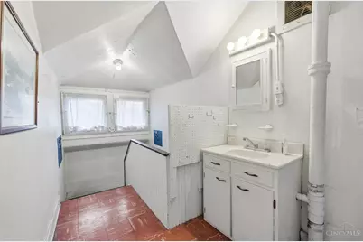 3852 Dakota Avenue, Cincinnati, OH 45229 - Photo 50