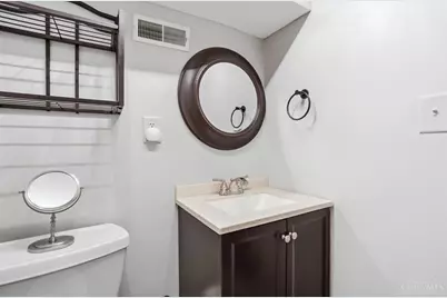 6408 Girard Avenue, Cincinnati, OH 45213 - Photo 42