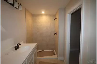 7249 Grandway Drive #0009, West Chester, OH 45069 - Photo 10