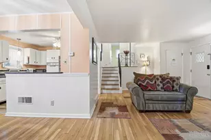 3617 Fieldcrest Dr, Cincinnati, OH 45211 - Photo 14