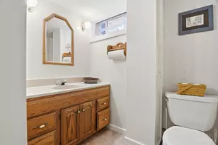 3617 Fieldcrest Dr, Cincinnati, OH 45211 - Photo 28