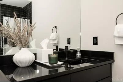 419 E Thirteenth Street, Cincinnati, OH 45202 - Photo 34