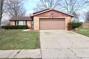 7297 Red Coat Dr, Fairfield Township, OH 45011 - Photo 1