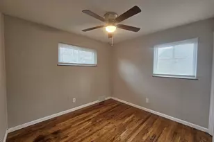 1055 Hempstead Dr, Springfield Township, OH 45231 - Photo 14