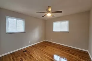 1055 Hempstead Dr, Springfield Township, OH 45231 - Photo 12