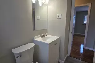 1055 Hempstead Dr, Springfield Township, OH 45231 - Photo 18